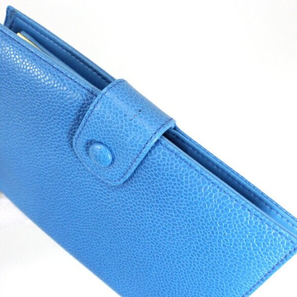 CHANEL Blue Caviar Leather Logo Wallet - Picture 5 of 12